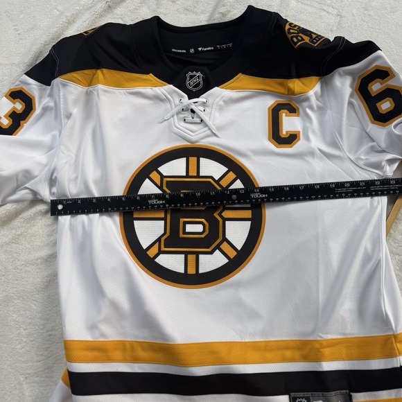 Boston Bruins Jersey Mens Large NHL Hockey Brad Marchand 63 Fanatics - Picture 10 of 10